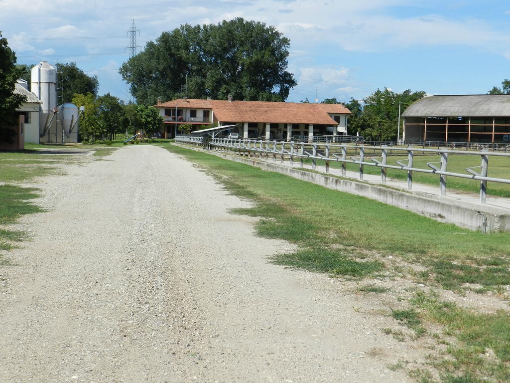 Agriturismo Zio Michele Isola della Scala Exterior photo